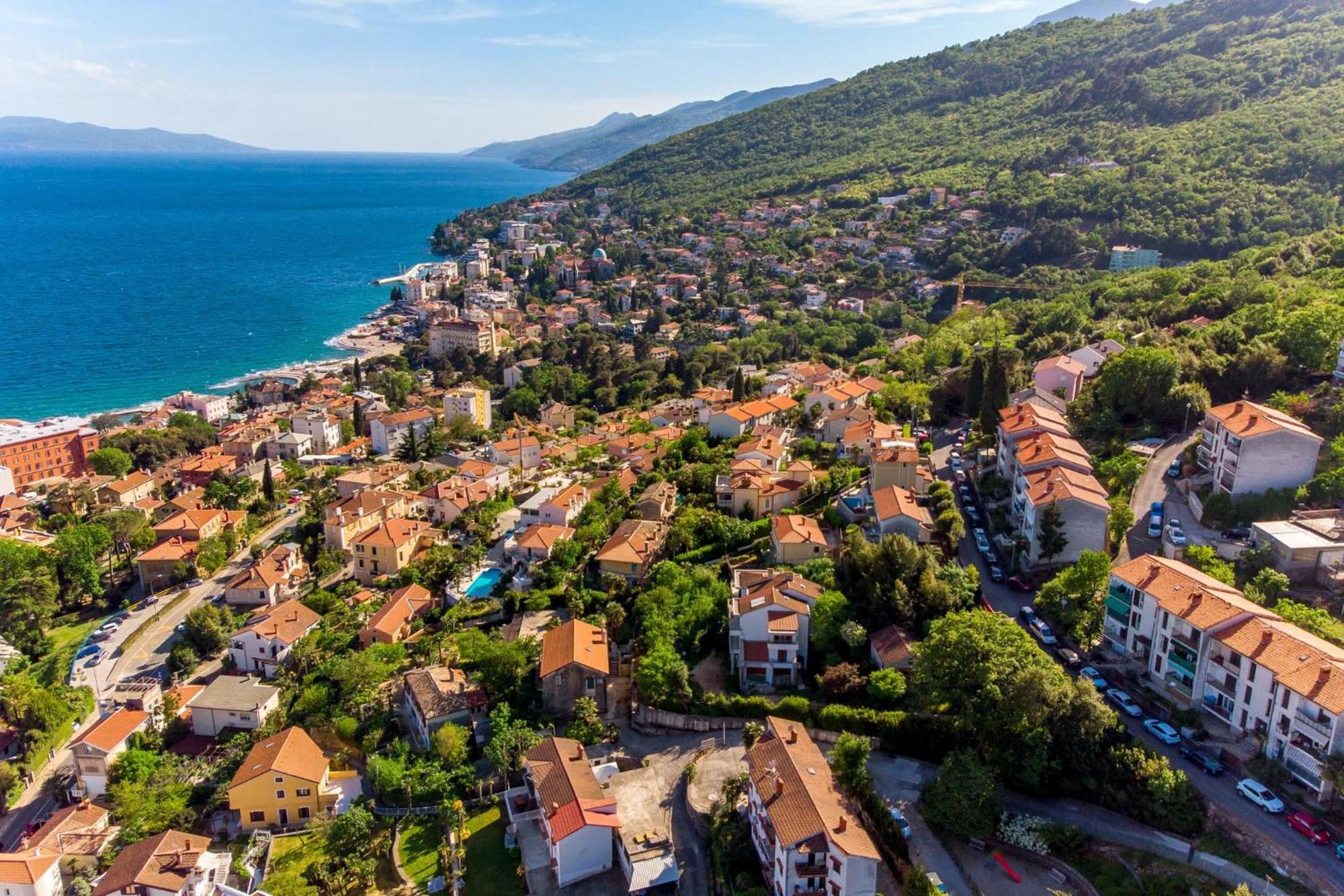 Lux Apartmani Opatija Ngoại thất bức ảnh