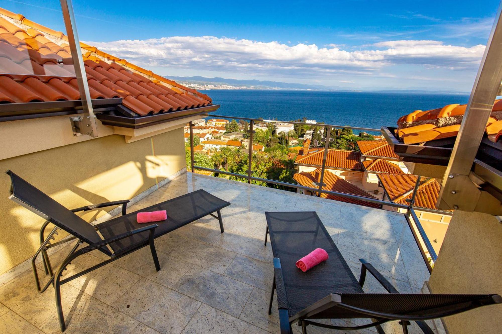 Lux Apartmani Opatija Ngoại thất bức ảnh